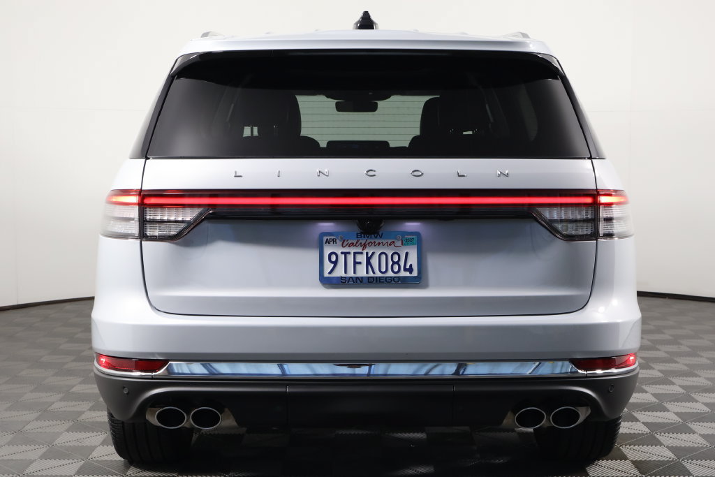 Used 2025 Lincoln Aviator Reserve AWD/4WD image 5