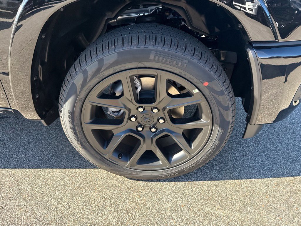 New 2027 RAM 1500 Laramie AWD/4WD image 9