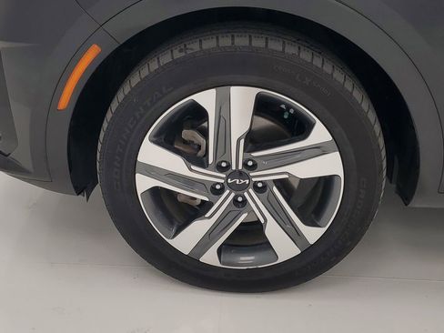 Certified 2023 Kia Sorento EX w/ Panoramic Sunroof Package image 8