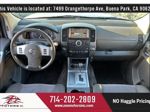 Used 2011 Nissan Pathfinder SV RWD image 17