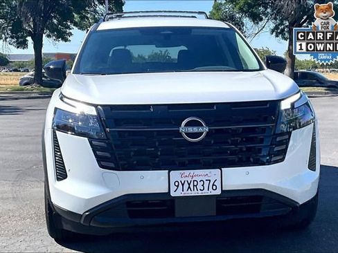Used 2026 Nissan Pathfinder SV w/ Cargo Package AWD/4WD image 3