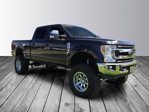 Used 2021 Ford F250 XLT w/ XLT Premium Package AWD/4WD image 3