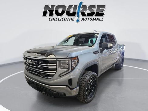 Used 2024 GMC Sierra 1500 SLT w/ SLT Convenience Package AWD/4WD image 1