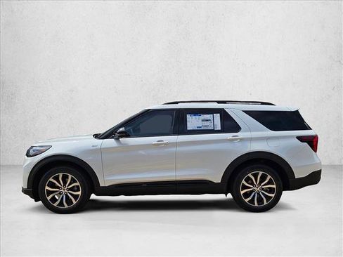 New 2026 Ford Explorer ST-Line RWD image 5
