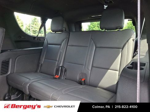 Certified 2024 Chevrolet Suburban LT AWD/4WD image 14