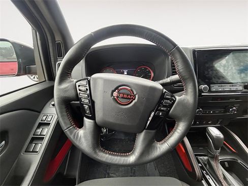 Used 2023 Nissan Frontier PRO-4X w/ Pro Convenience Package image 12