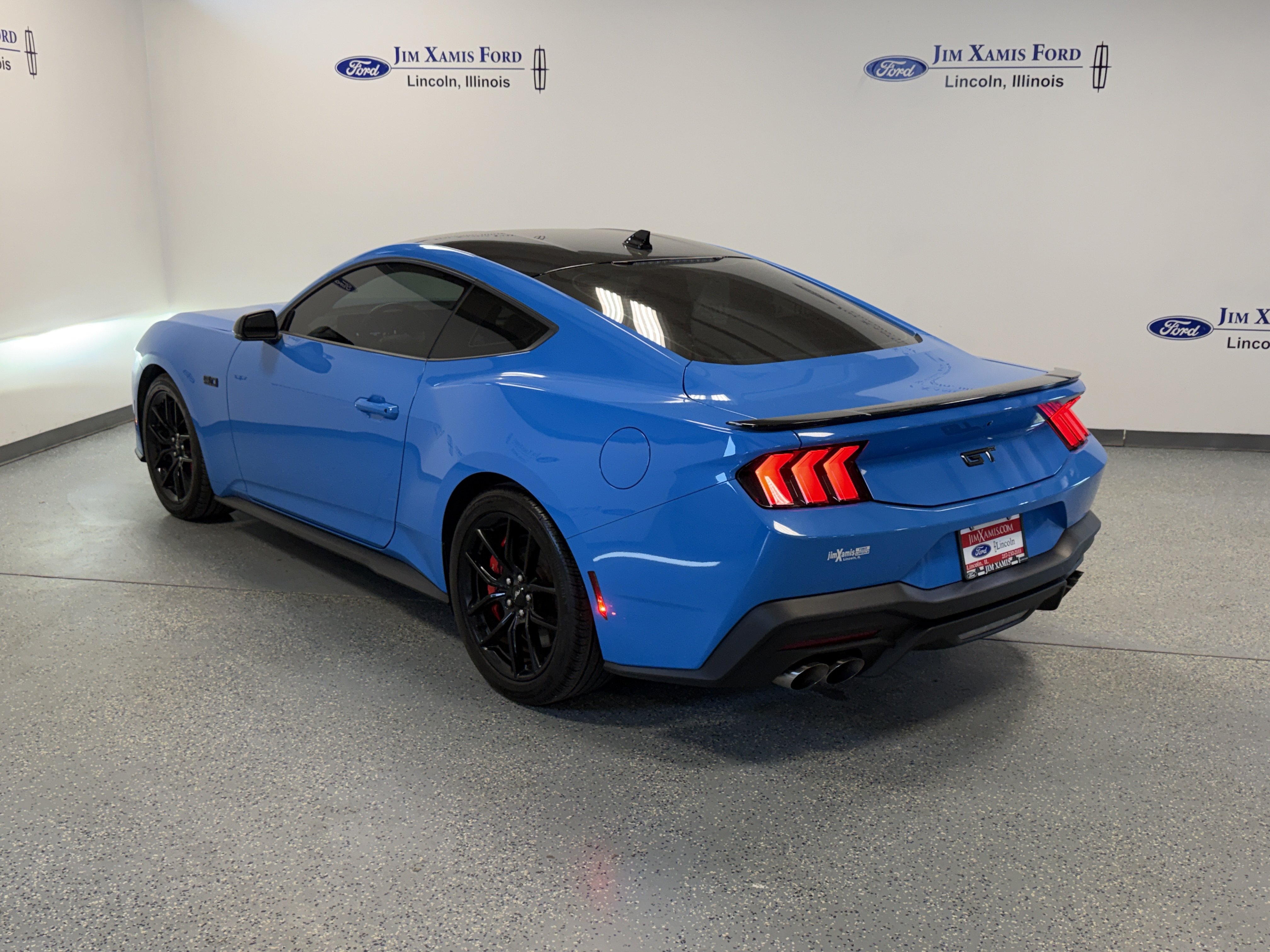 Used 2024 Ford Mustang GT Premium RWD image 28