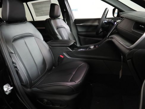 New 2025 Jeep Grand Cherokee L Limited w/ Luxury Tech Group II AWD/4WD image 20