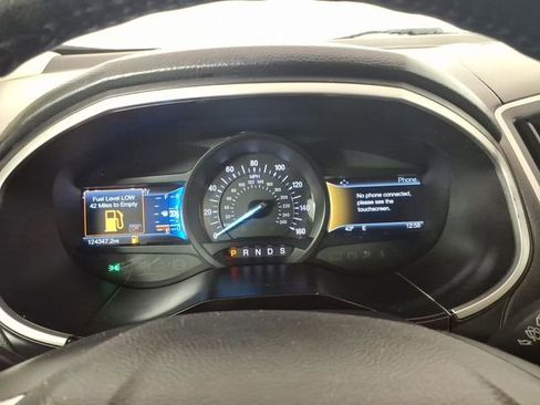 Used 2018 Ford Edge SEL w/ Equipment Group 201A AWD/4WD image 17