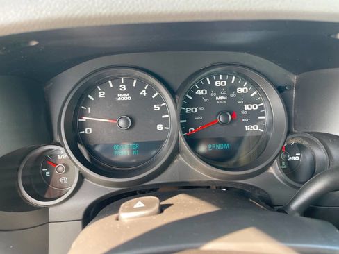 Used 2011 Chevrolet Silverado 1500 W/T image 9