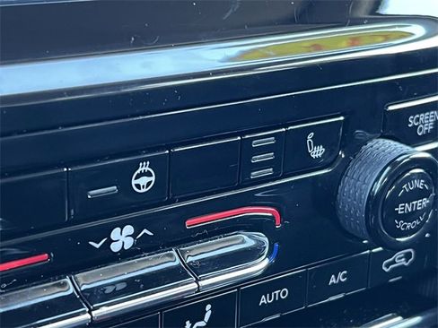 Used 2023 Jeep Grand Cherokee Laredo w/ Luxury Tech Group I image 26