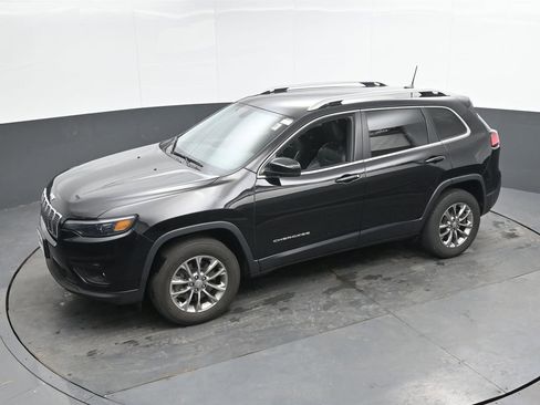 Used 2020 Jeep Cherokee Latitude Plus image 27