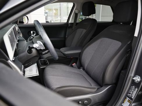 Used 2024 Hyundai Ioniq 5 SEL RWD image 18