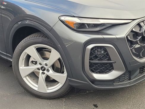 New 2025 Audi Q5 Premium Plus image 6