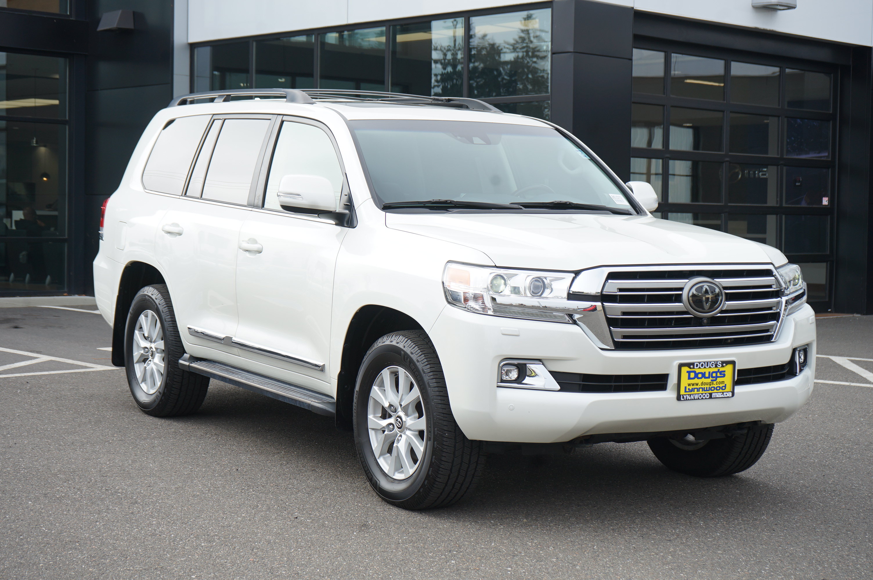 Used 2018 Toyota Land Cruiser AWD/4WD image 1
