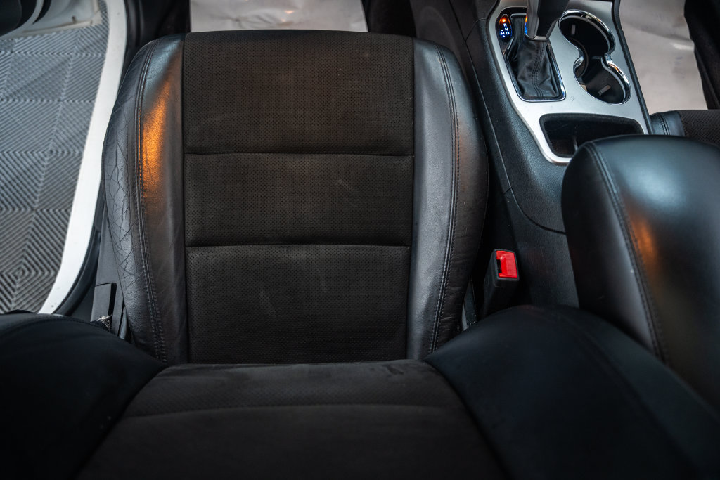 Used 2019 Jeep Grand Cherokee Altitude AWD/4WD image 33