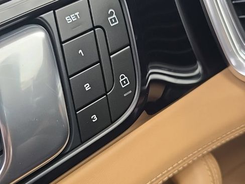 Used 2023 Porsche Panamera 4S w/ Premium Package AWD/4WD image 25