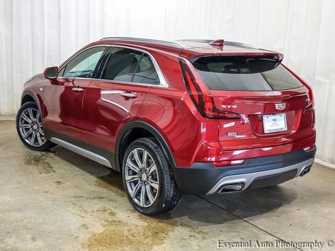 Used 2019 Cadillac XT4 Premium Luxury w/ Cold Weather Package FWD image 8