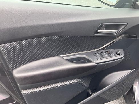 Used 2018 Toyota C-HR XLE FWD image 23