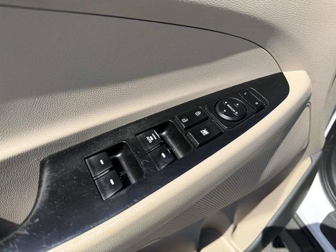 Used 2017 Hyundai Tucson SE image 11