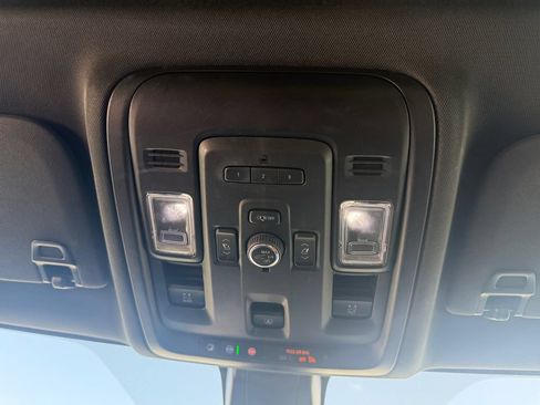 Used 2022 Chevrolet Tahoe LT w/ LT Signature Plus Package RWD image 21