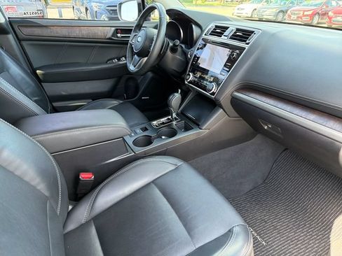 Used 2019 Subaru Outback 2.5i Limited AWD/4WD image 25