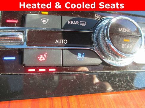 Used 2020 Lincoln Navigator L Reserve w/ Luxury Package image 17