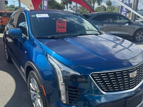 Used 2019 Cadillac XT4 Premium Luxury AWD/4WD image 6