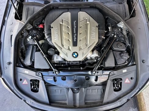 Used 2011 BMW 750Li image 54