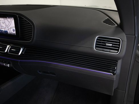 Used 2024 Mercedes-Benz Maybach GLS 600 image 58