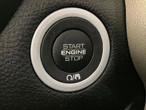 Certified 2021 RAM 1500 Laramie image 19