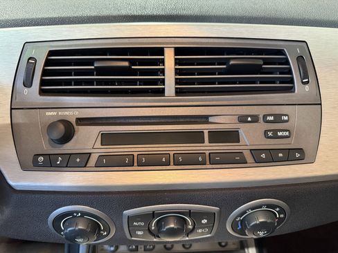 Used 2003 BMW Z4 3.0i image 43