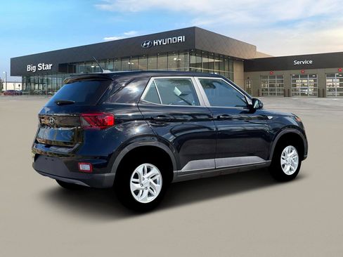 New 2026 Hyundai Venue SE FWD image 8