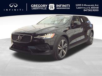 Used 2025 Volvo V60 B5 Cross Country Plus AWD/4WD video 1
