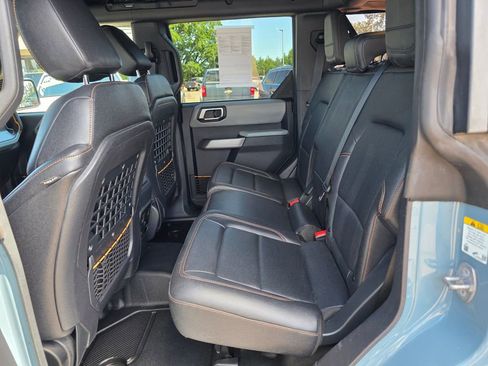 Used 2022 Ford Bronco Badlands AWD/4WD image 11