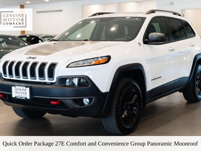 Used 2018 Jeep Cherokee Trailhawk w/ Comfort/Convenience Group