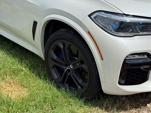 Used 2019 BMW X5 xDrive50i w/ M Sport Package AWD/4WD image 11