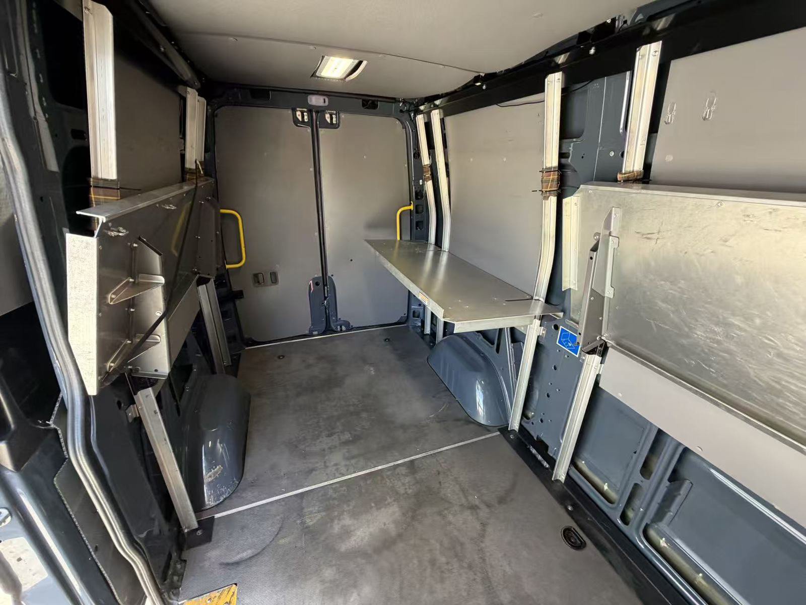 Used 2018 Mercedes-Benz Sprinter 2500 image 14