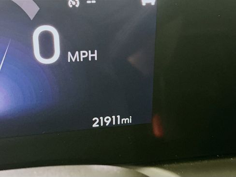 Used 2025 Buick Encore GX Preferred FWD image 19