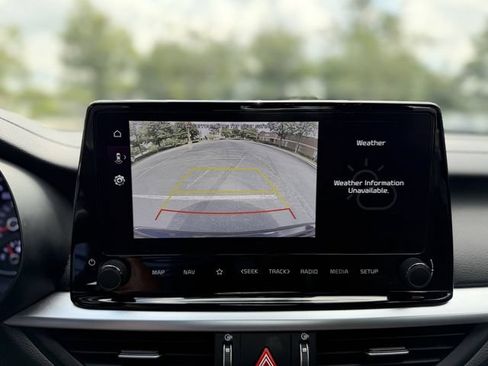 Certified 2023 Kia Forte GT-Line FWD image 18