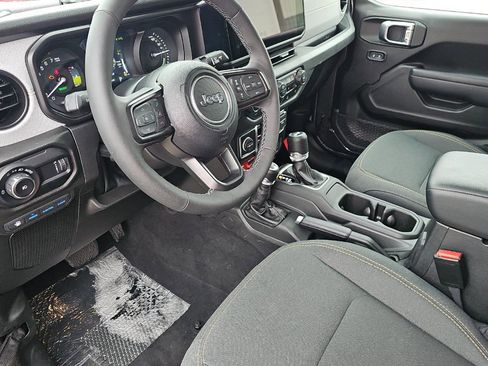 Used 2025 Jeep Wrangler Unlimited Sport S 4xe image 9