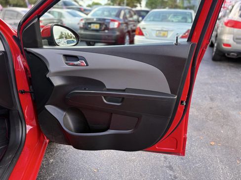 Used 2015 Chevrolet Sonic LT image 19