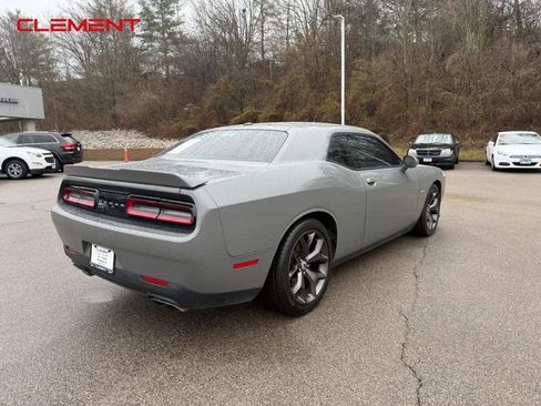 Used 2019 Dodge Challenger R/T image 9