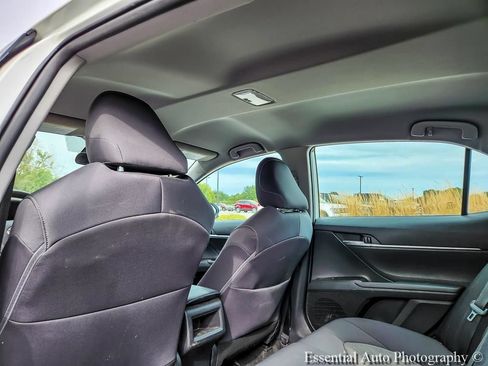 Used 2023 Toyota Camry LE FWD image 12