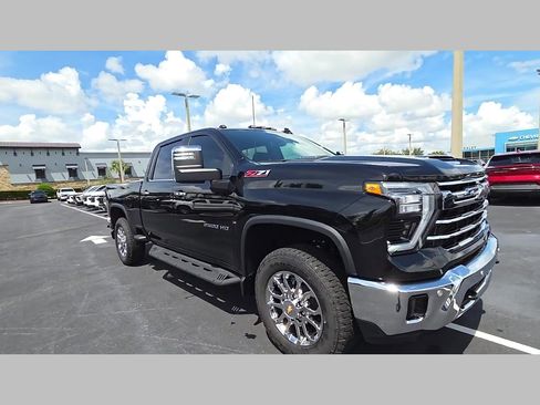 New 2026 Chevrolet Silverado 2500 LTZ w/ LTZ Premium Package AWD/4WD image 26
