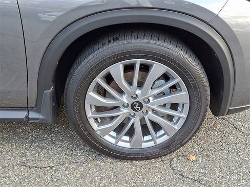 Certified 2024 INFINITI QX50 Pure image 9