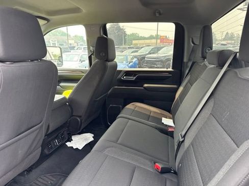Used 2024 GMC Sierra 2500 SLE w/ SLE Convenience Package AWD/4WD image 9