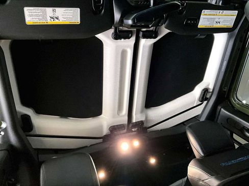 Used 2024 Jeep Wrangler Unlimited Rubicon 4xe image 25