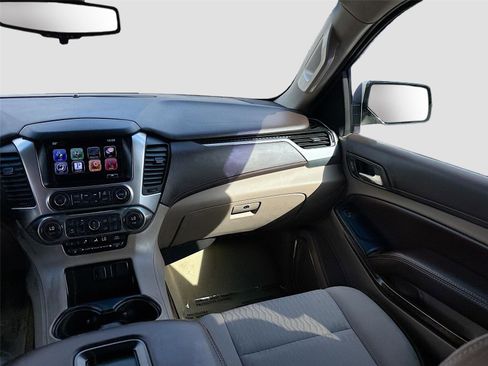 Used 2016 Chevrolet Suburban LS image 21