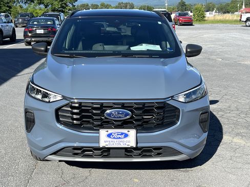 Used 2024 Ford Escape ST-Line w/ Tech Pack #1 AWD/4WD image 3